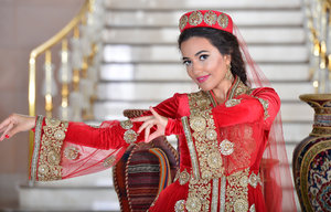 Азербайджанский национальный костюм 
