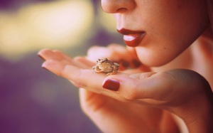 Поцеловать жабу во сне: толкование