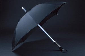 Черный зонтик