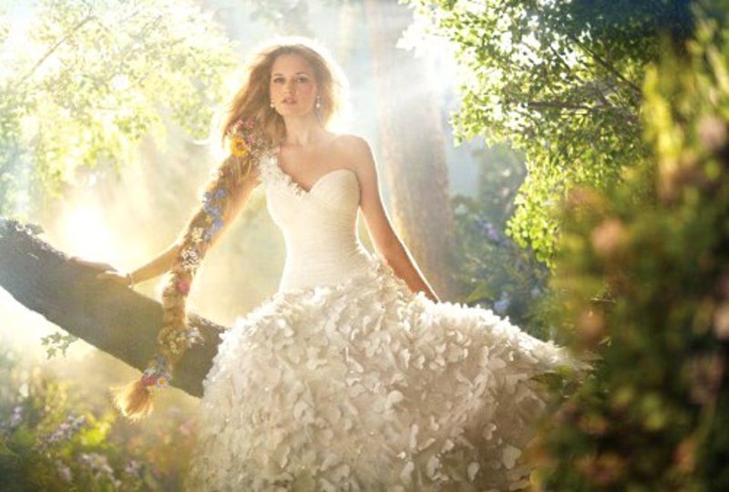 Сонник: свадебное платье на себе 
