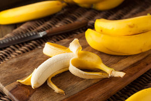 Действие с бананами