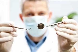К чему снится лечить зубы у стоматолога во сне