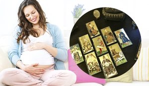 Беременная девушка и карты таро